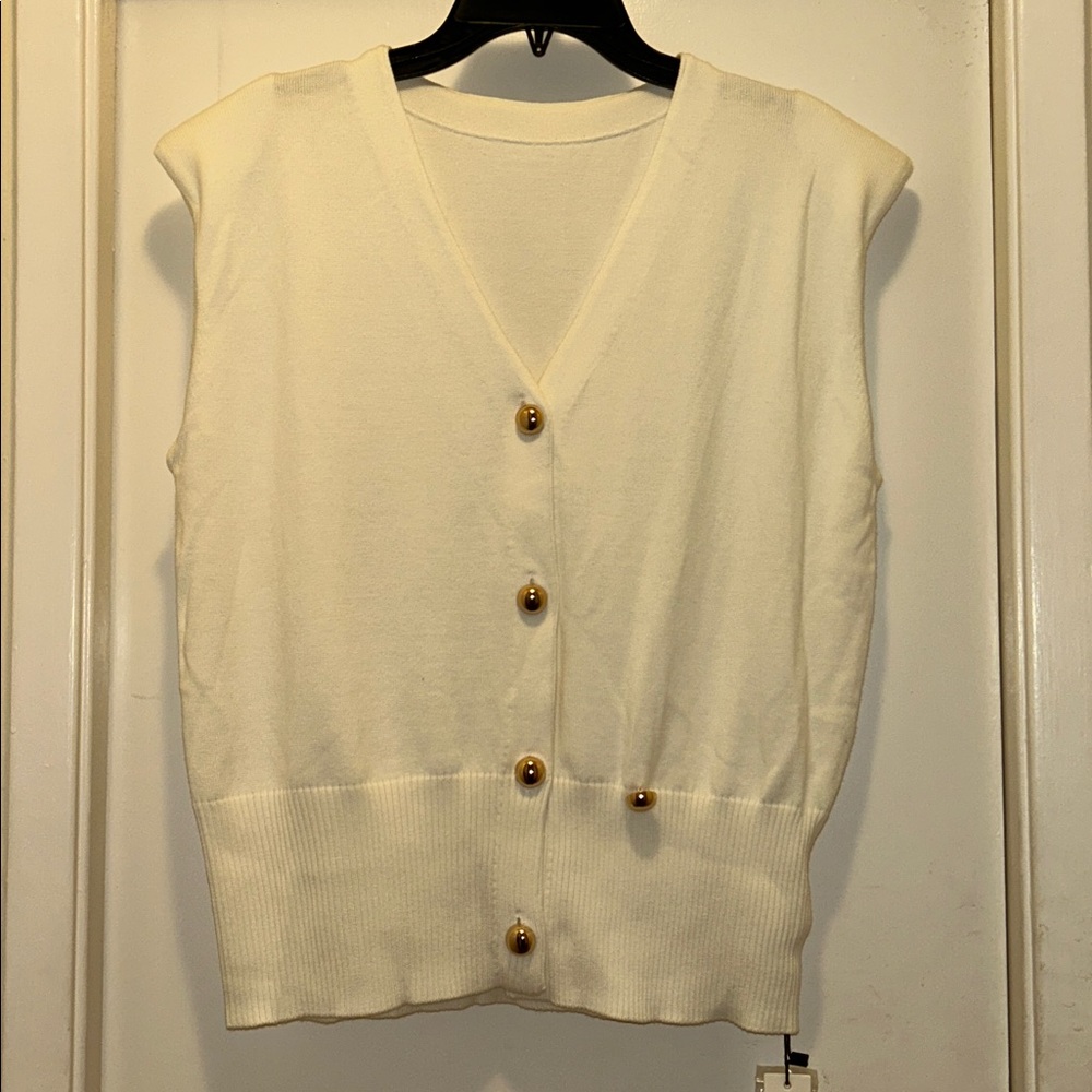 Cream Button-Up Sleeveless Cardigan